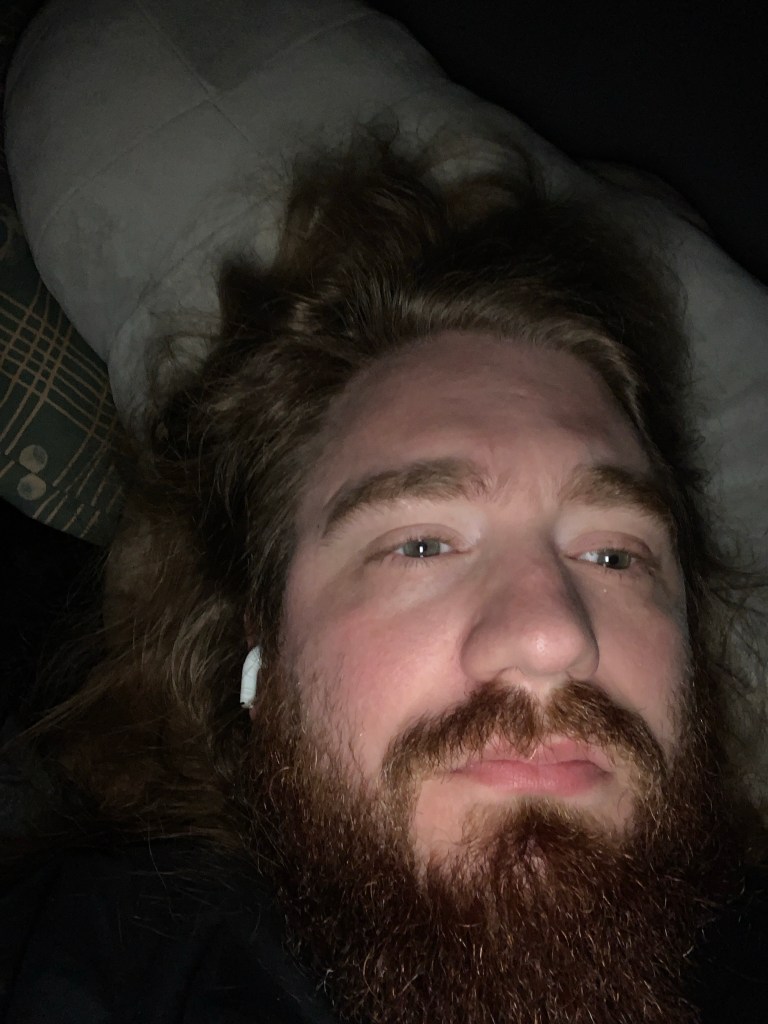 Auf dem Bild bin ich zu sehen mit leicht verkniffen Gesichtsausdruck, da mich der Blitz etwas geblendet hat